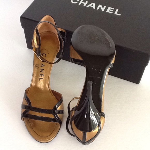Hold for C. P. Chanel Black/Gold 3.25" Heel - Picture 5 of 8